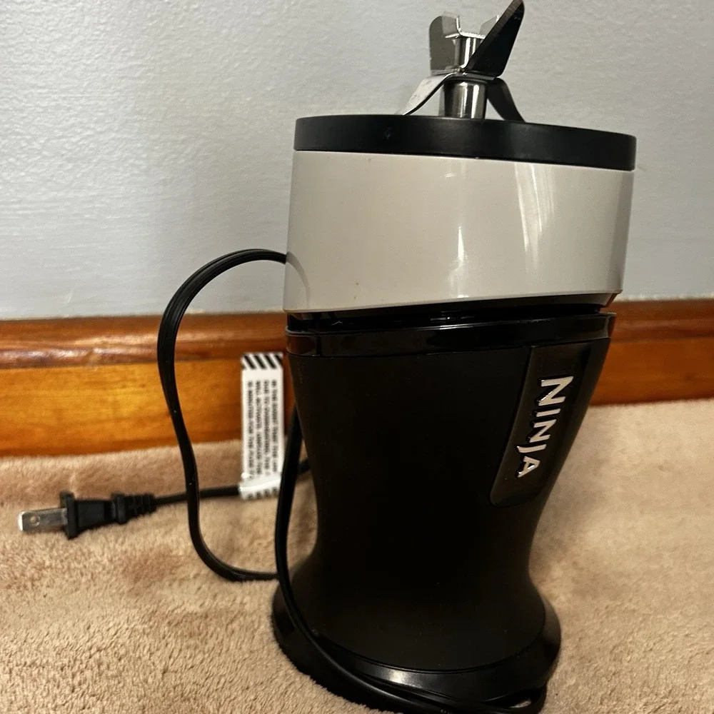 Ninja Compact Personal Blender Pulse Tech Replacement Base And Blades For Parts